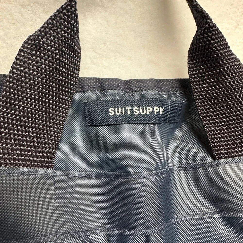 Suitsupply garment bag